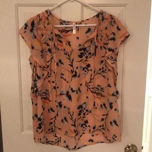 Xhiliration short sleeve floral blouse